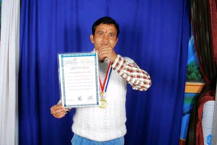 जादू की तरह पढ़ाते हैं गणित का विषय, कमाल है उत्तराखंड का शिक्षक हरिमोहन ऐठानी