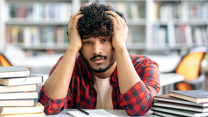 उत्तराखंड का दर्द: पीएचडी और बीटेक डिग्रीधारक चुन रहे 8 हजार की नौकरी