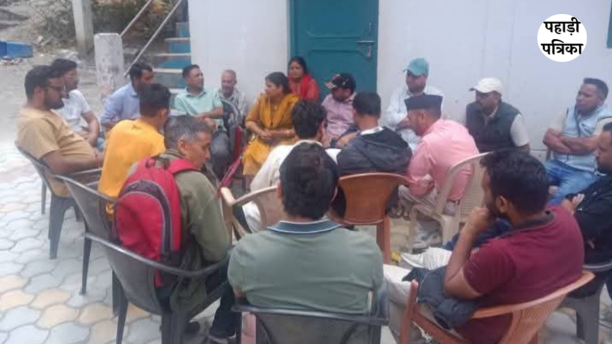 धराली आपदा: पूर्व जिला पंचायत प्रतिनिधि सुनील रौतेला ने प्रभावित परिवारों को दी 25 हजार रुपये की सहायता